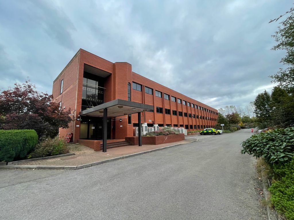 Property photo 1 of 12