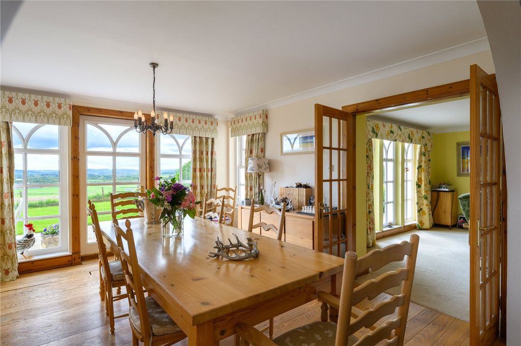Property photo 3 of 30 Dining Room