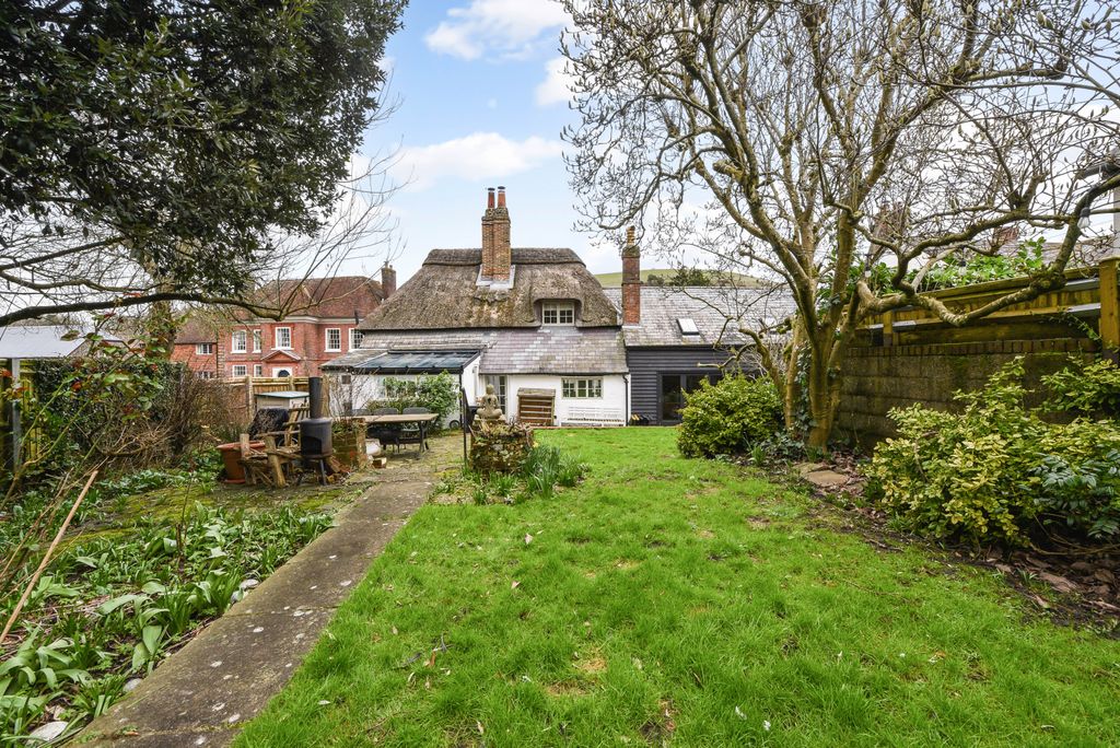 Property photo 2 of 18