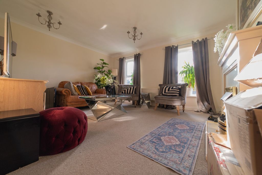 Property photo 2 of 12 Call 02920 454555 To Secure Your Viewing_2