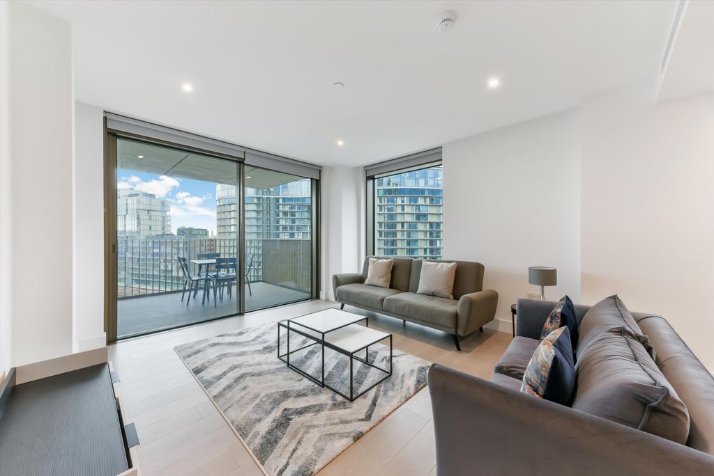 Property photo 2 of 12 Image