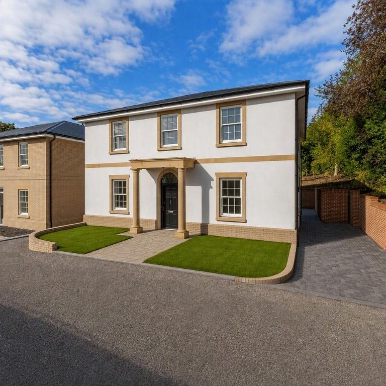 Property photo 1 of 11 Brunswick