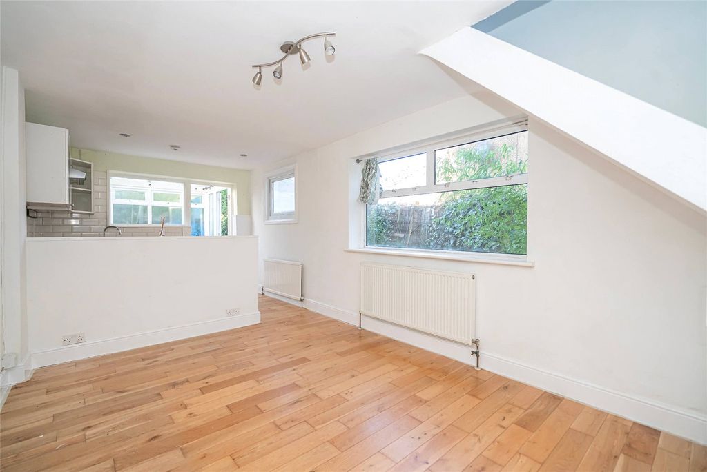 Property photo 3 of 12 Reception A