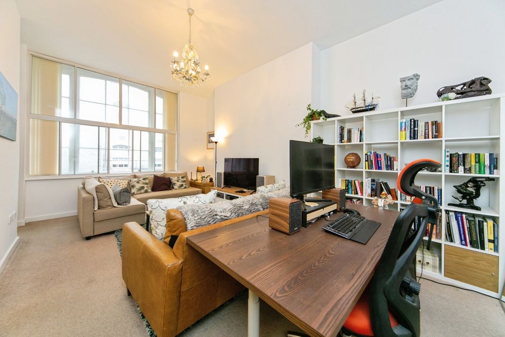 Property photo 1 of 17 Photo