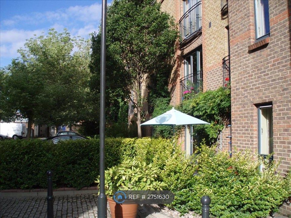 Property photo 2 of 10