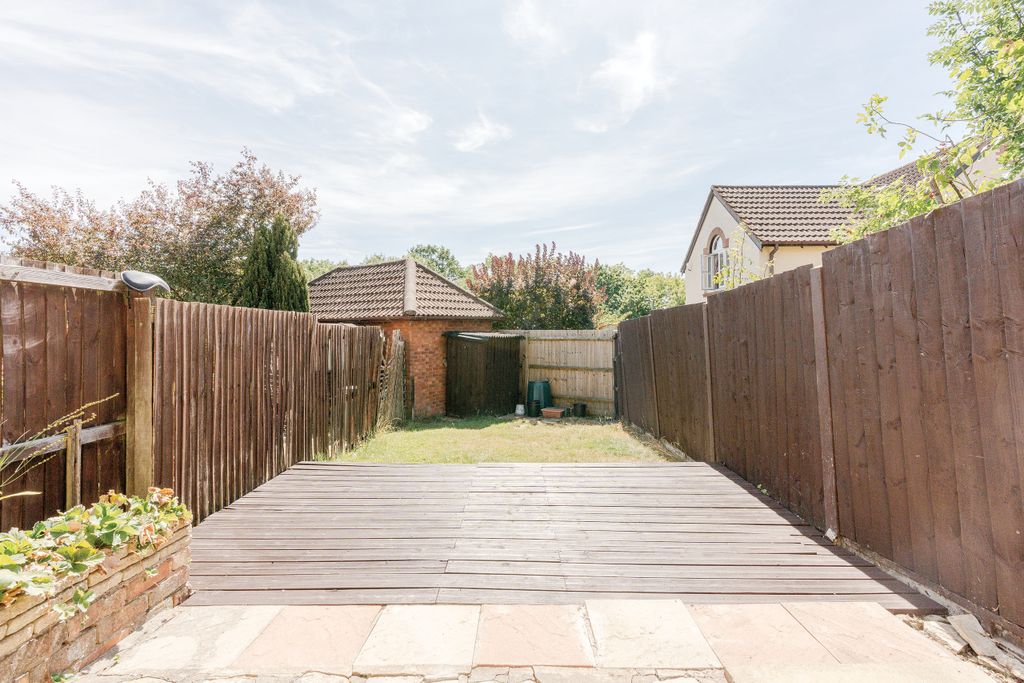 Property photo 2 of 12 Photo 18