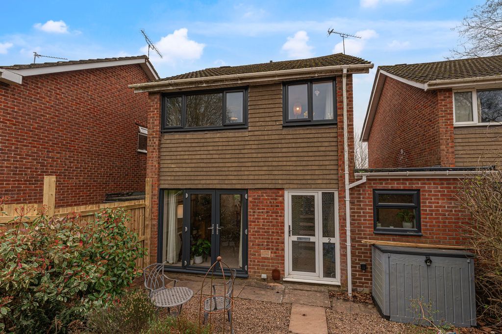 Property photo 1 of 30