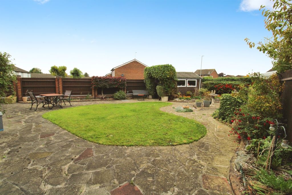 Property photo 2 of 22