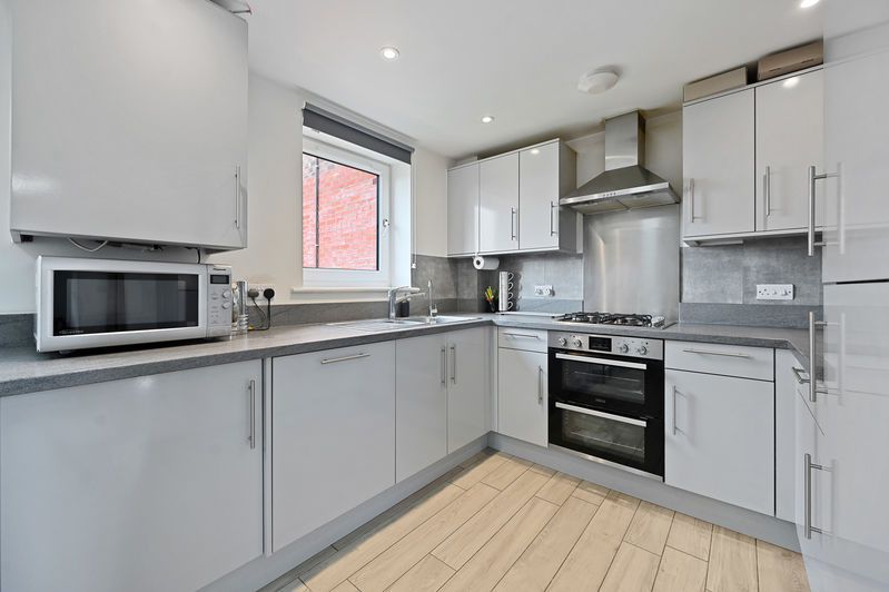 Property photo 2 of 13 Photo 9