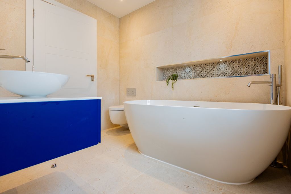 Additional image 15 of 4 bed detached house to rent302 Sandbanks Road, Lilliput, Poole BH14