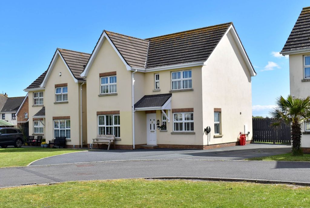 Property photo 1 of 33