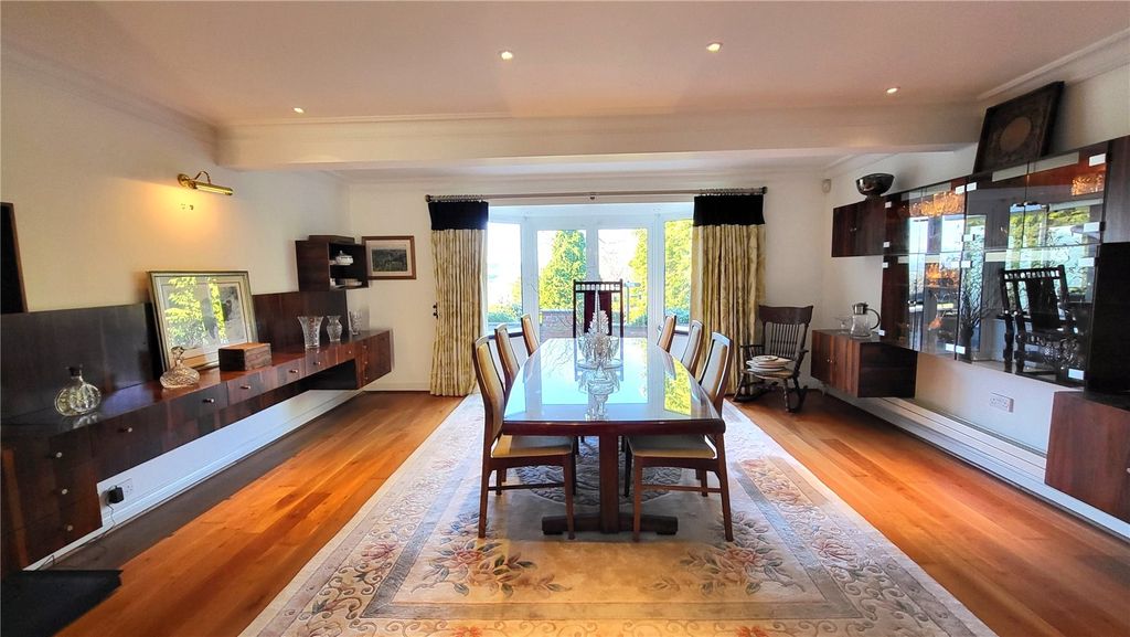 Property photo 3 of 14 Picture 4