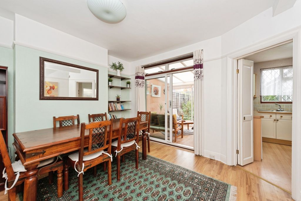 Property photo 3 of 17 Dining Room