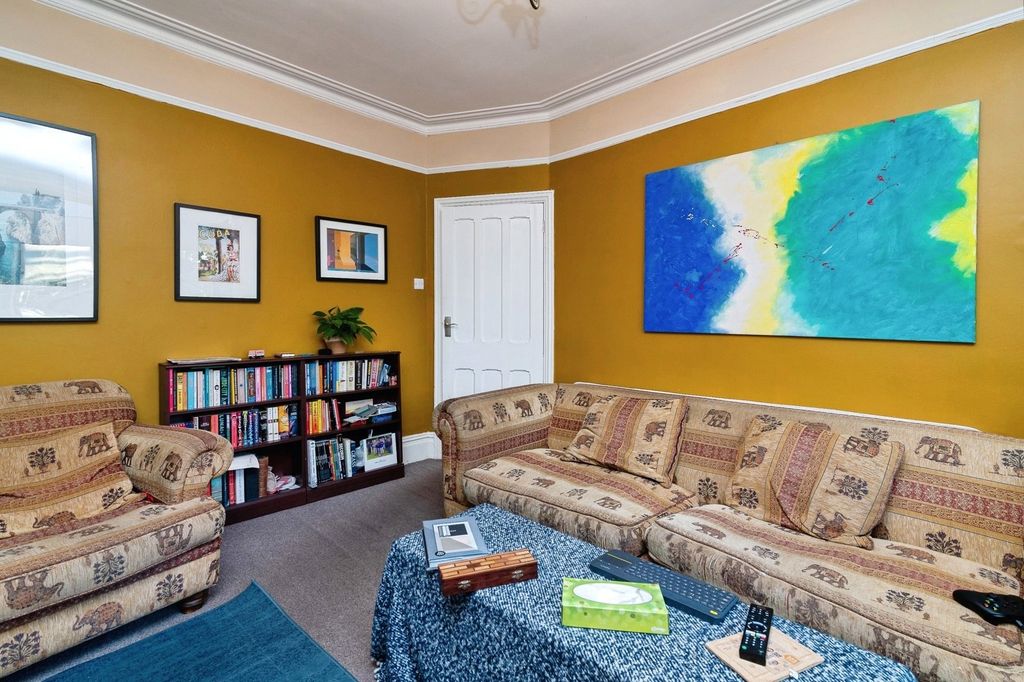 Property photo 3 of 17 Picture No. 12