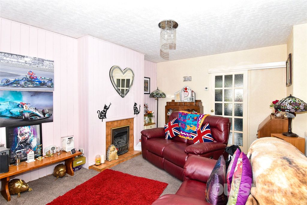 Property photo 2 of 23 Picture No. 25