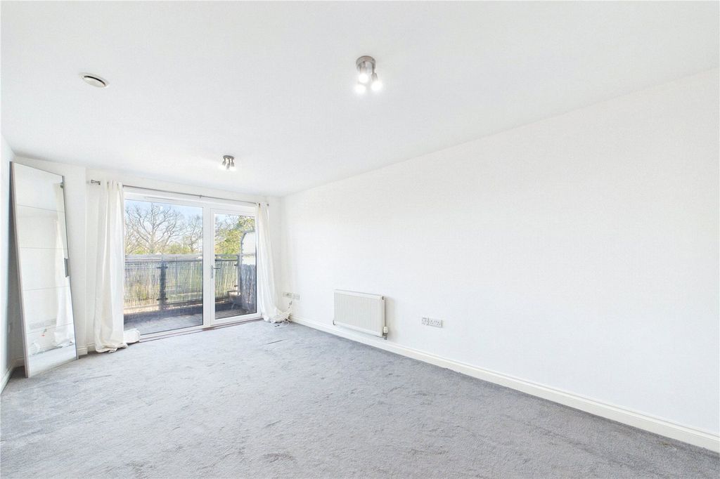 Property photo 3 of 9 Picture No. 08