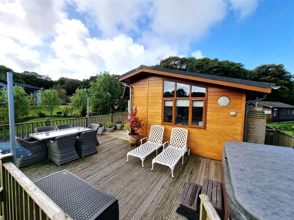 Property photo 1 of 12 Front 2.Jpg