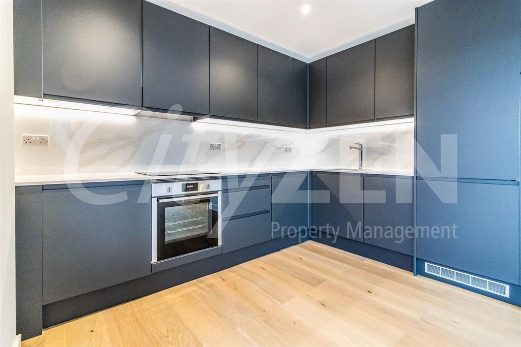 Property photo 2 of 32 Kitchen