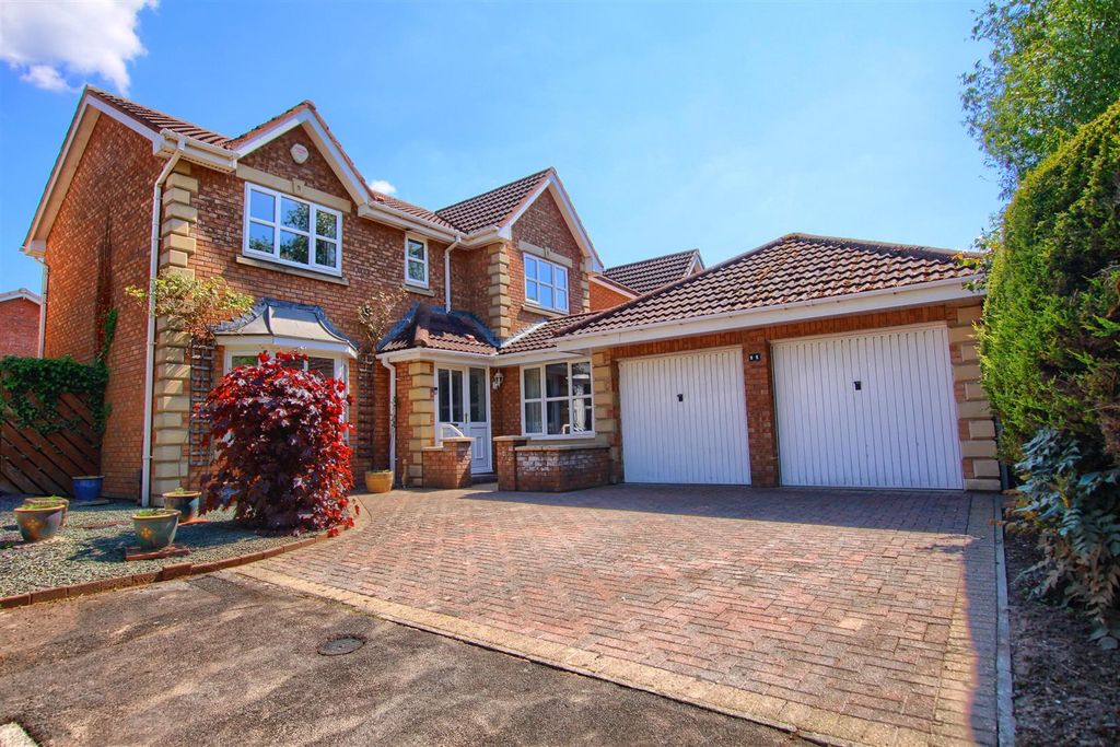 Property photo 1 of 18 Up1.Jpg