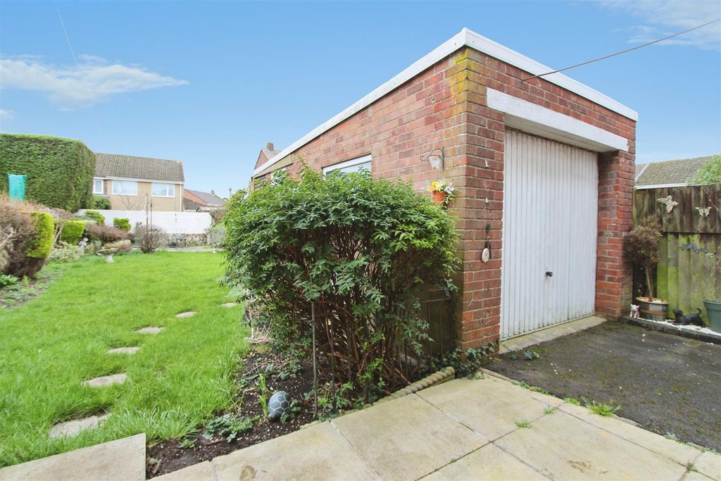 Property photo 2 of 15 Outside