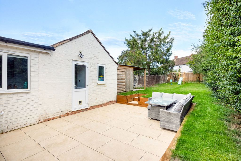 Property photo 3 of 12