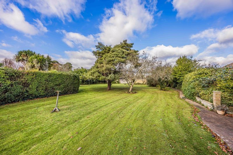 Property photo 3 of 37 Photo 18