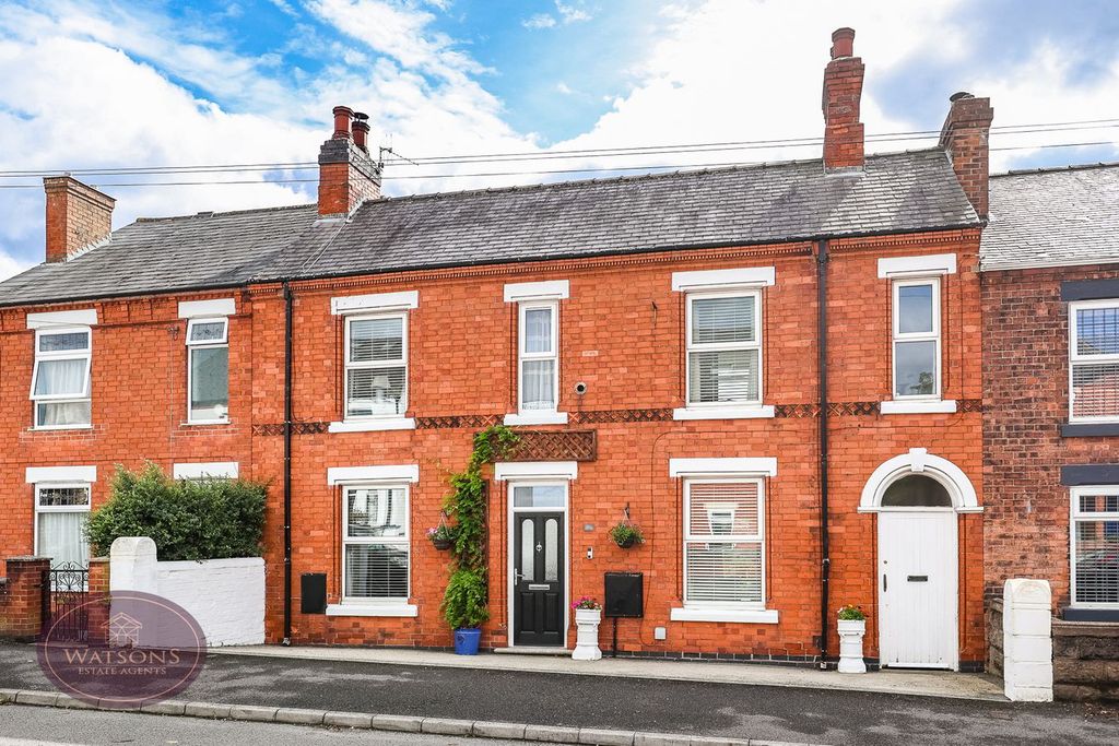 Property photo 1 of 32