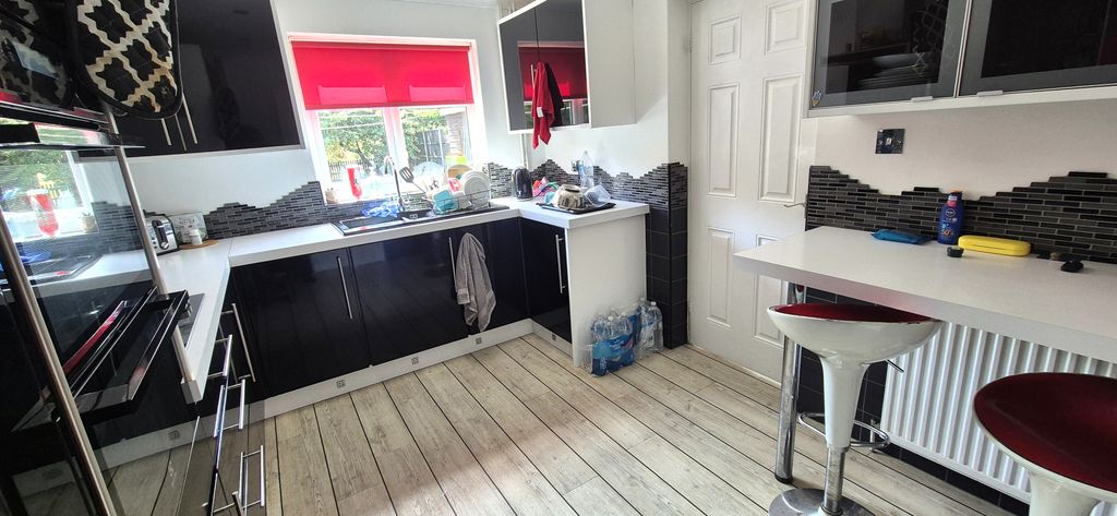 Property photo 2 of 13 Kitchen