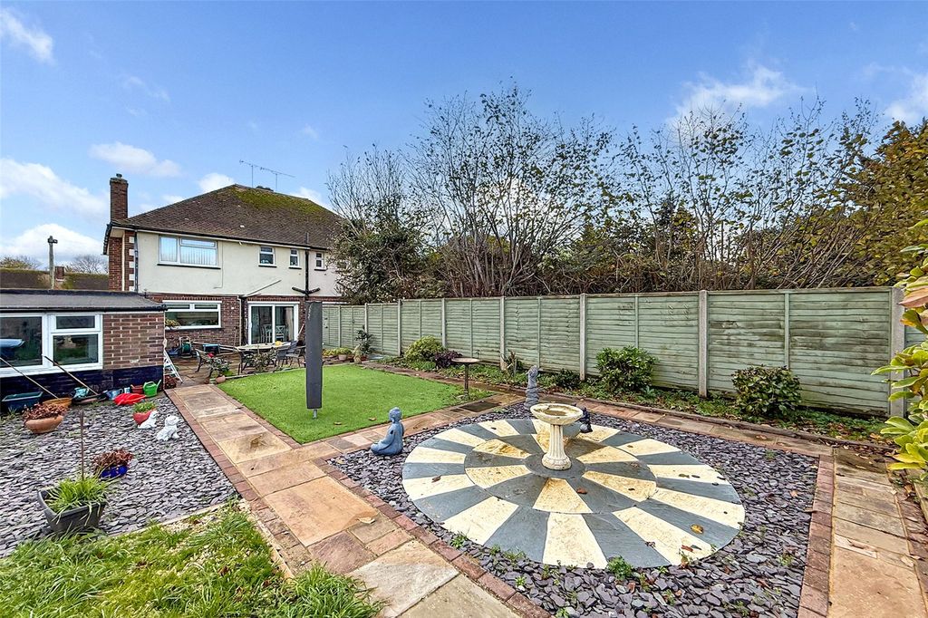 Property photo 2 of 17 Picture No. 12