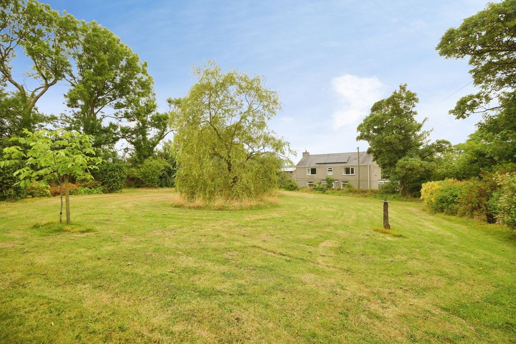 Property photo 3 of 23 Pbox-Img.Jpg