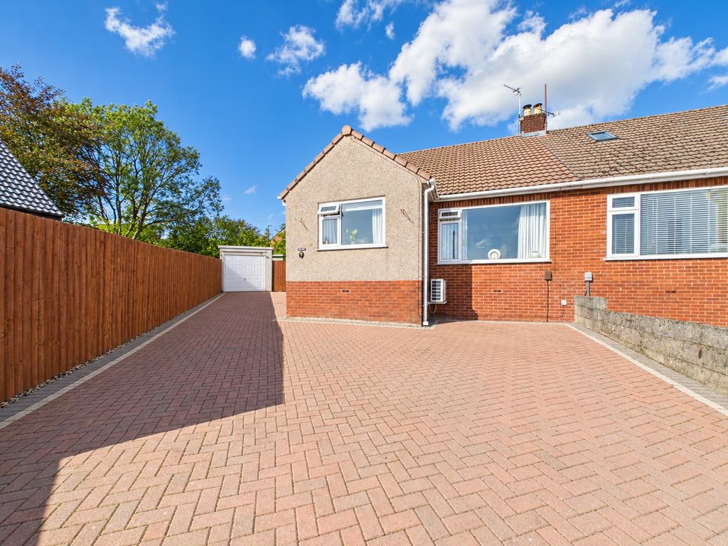 Property photo 1 of 28