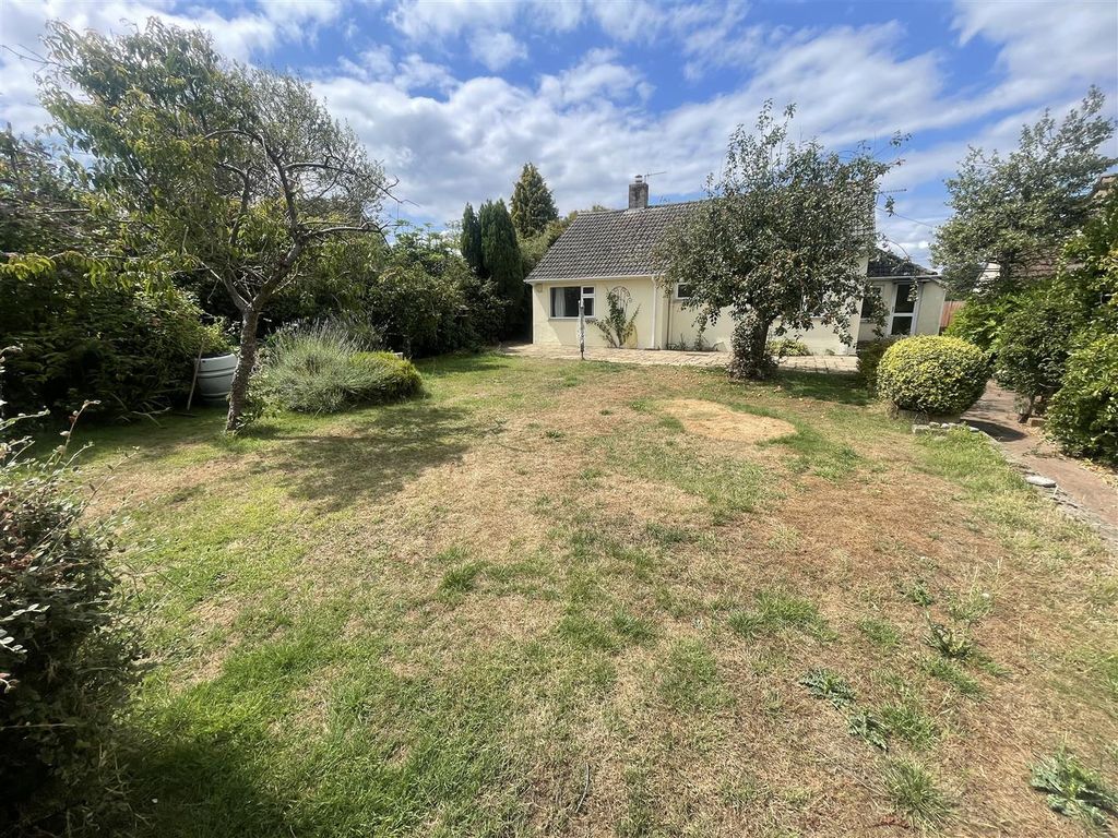 Property photo 3 of 10