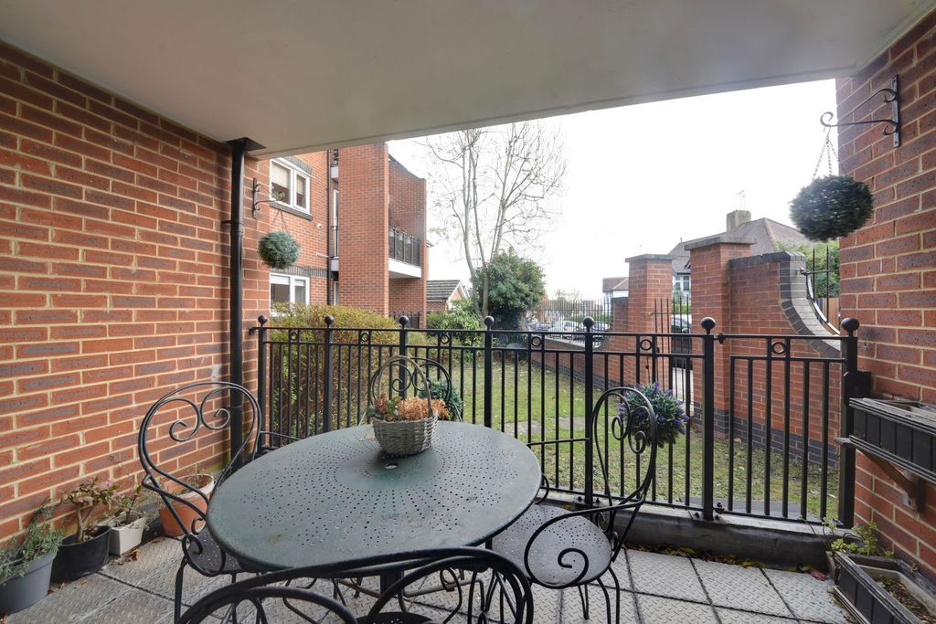 Property photo 3 of 7