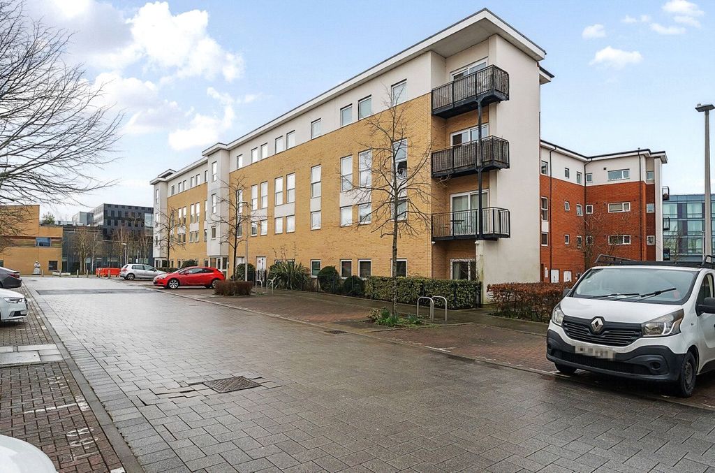 Property photo 2 of 15 Picture No. 01