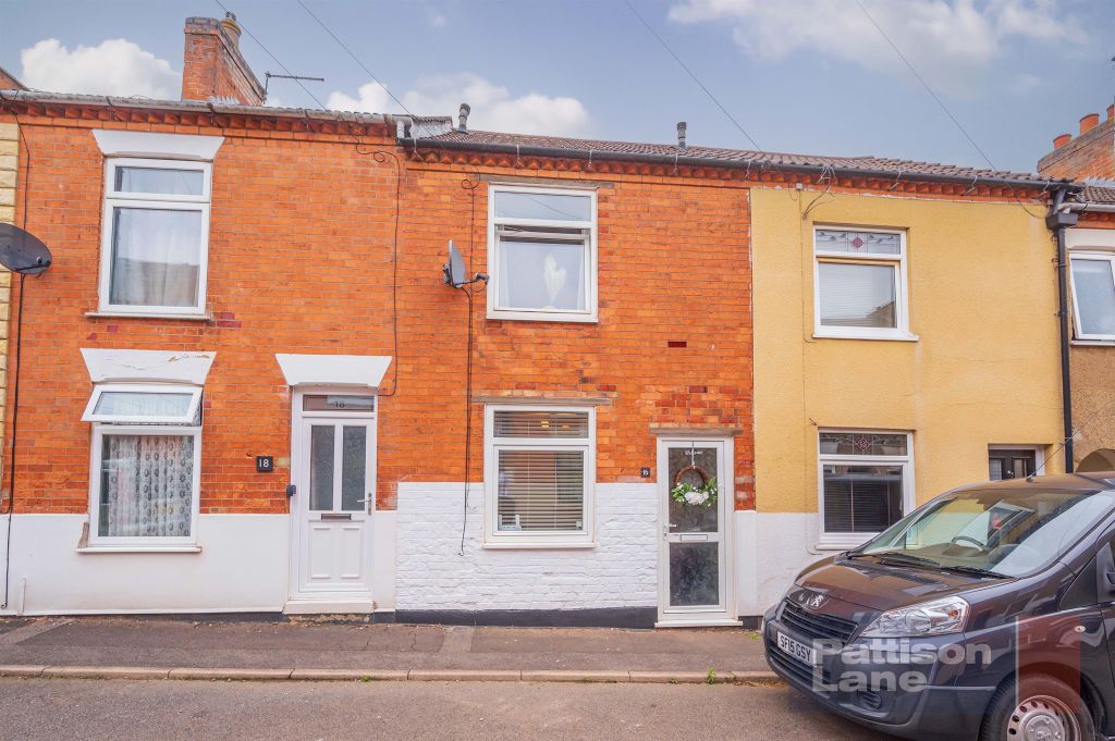 Property photo 1 of 7 Front