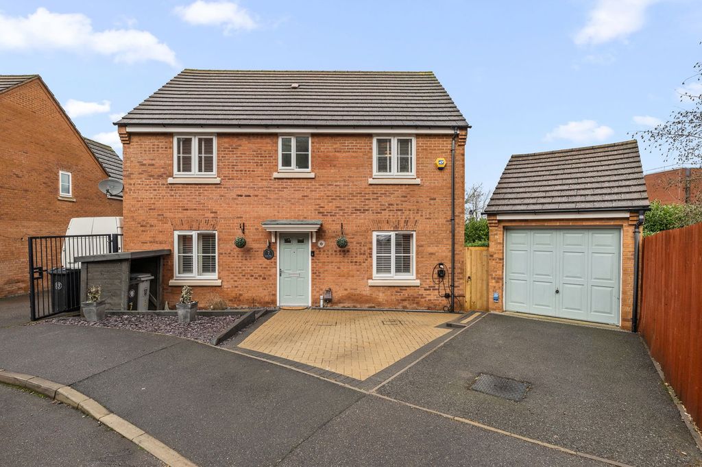 Property photo 1 of 20