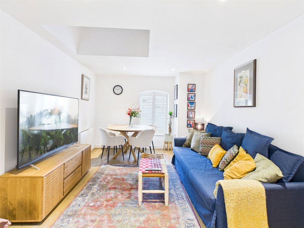 Property photo 2 of 17 Picture No. 07