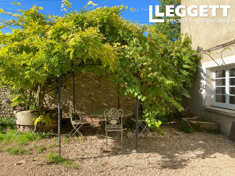 Property photo 3 of 10