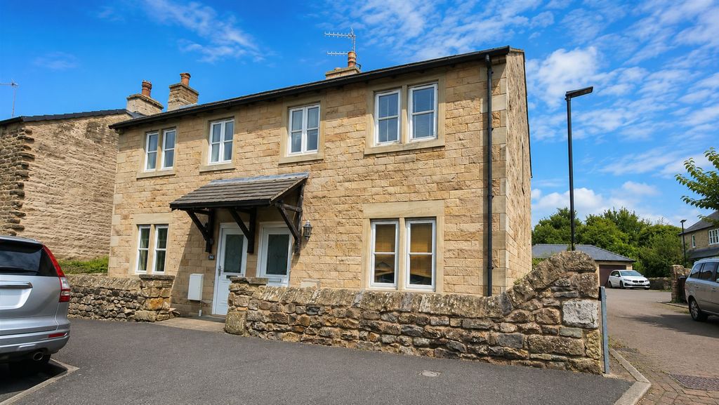 Property photo 1 of 14 Welcome To Chapel Street