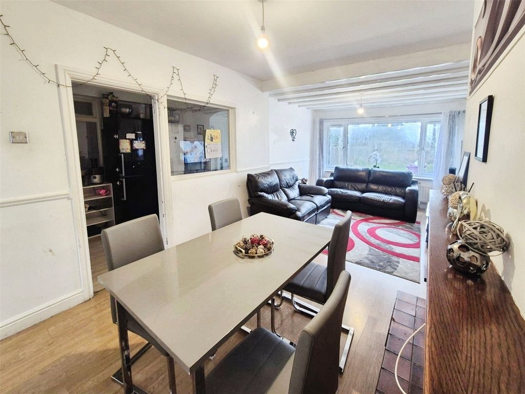 Property photo 3 of 15 Lounge/Diner