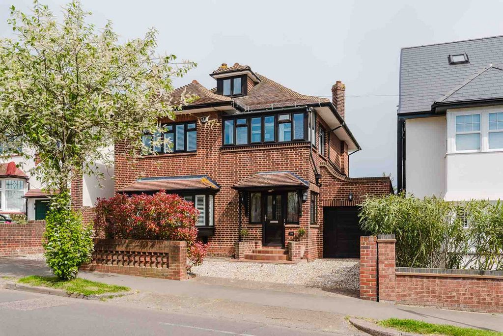 Property photo 1 of 30