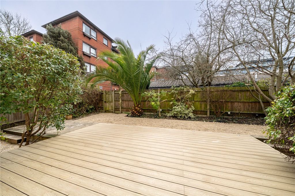 Property photo 2 of 7 Picture No. 27