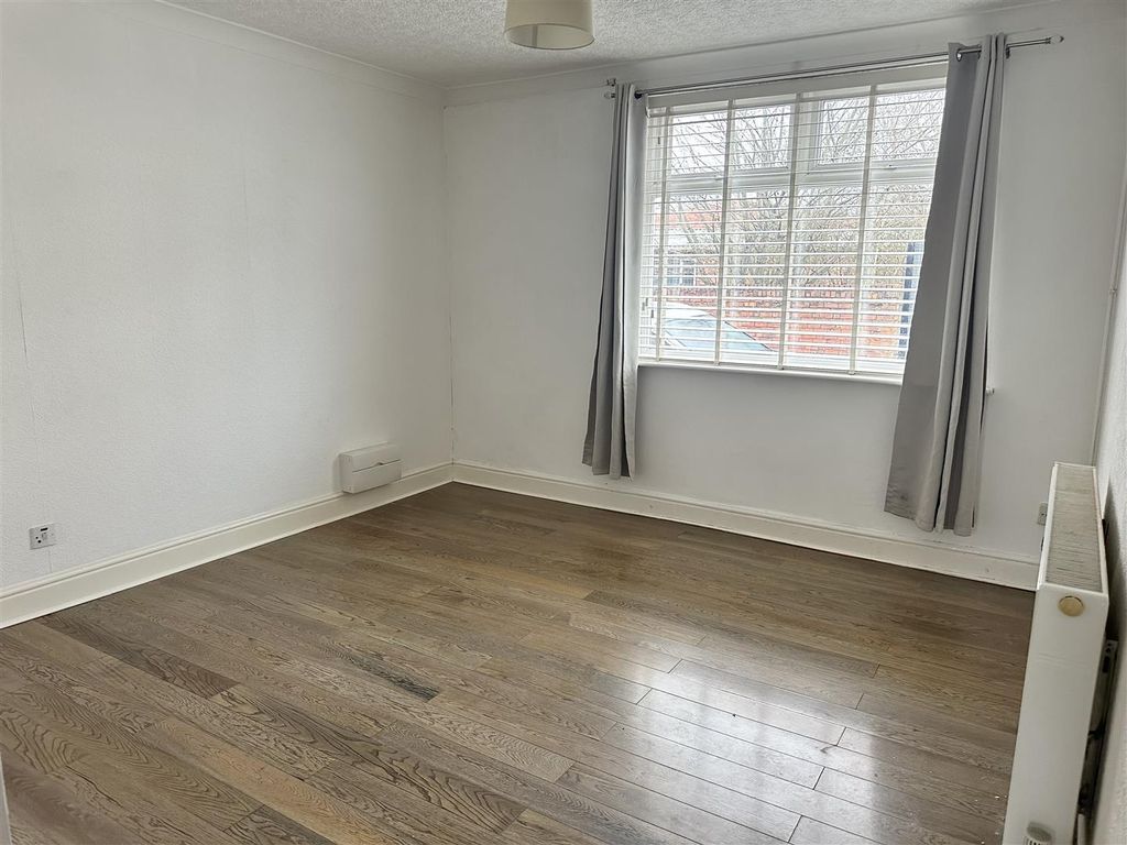 Property photo 2 of 18 Img_0131