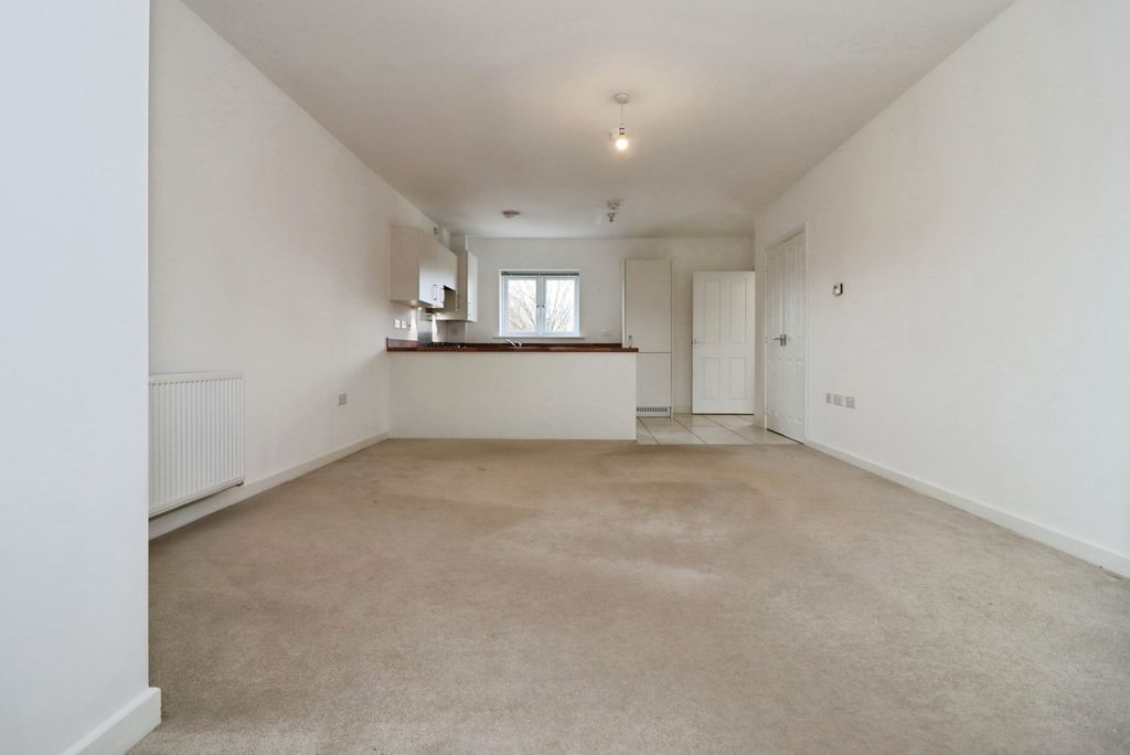 Property photo 3 of 17 Photo