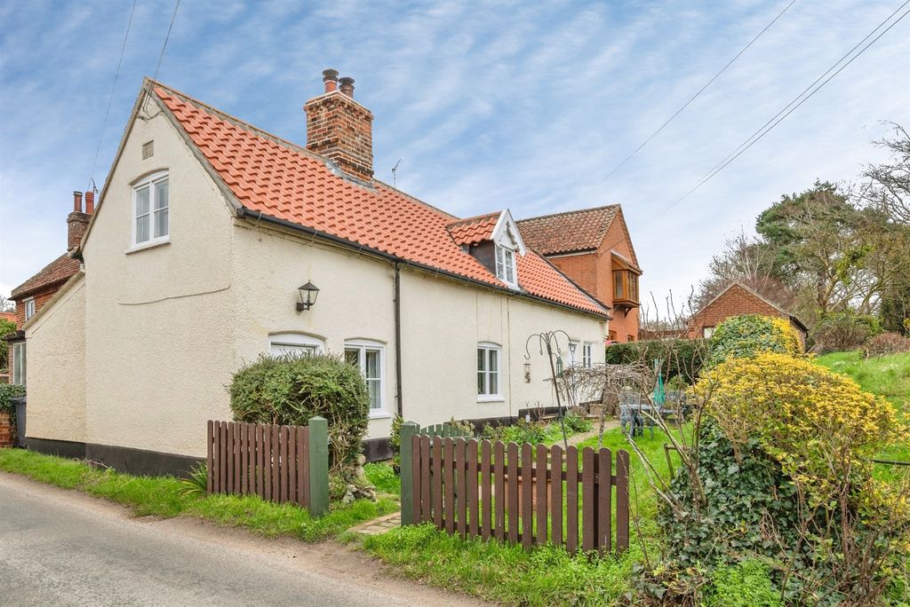 Property photo 2 of 19