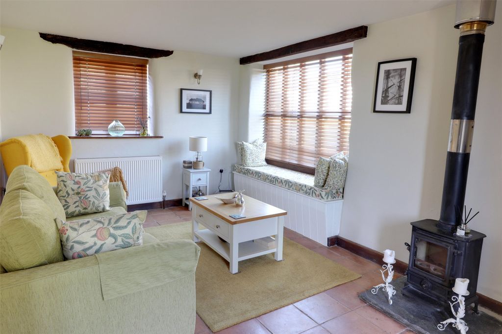 Property photo 3 of 12 Picture No. 03