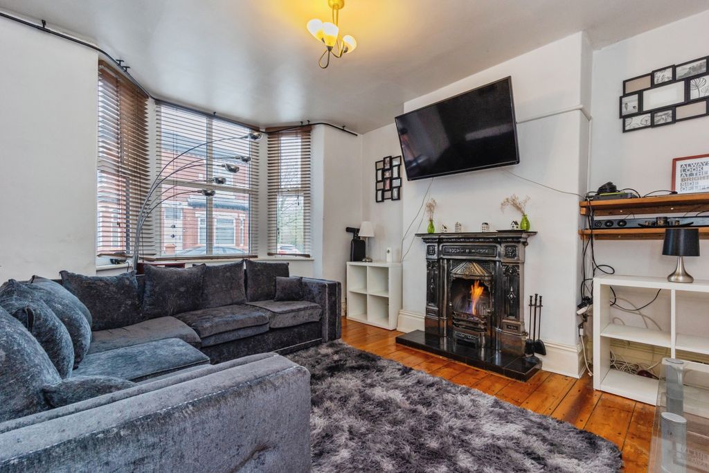 Property photo 2 of 15 Living Room