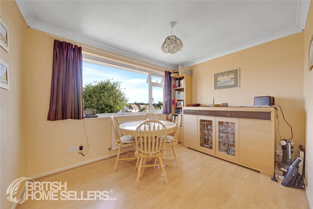 Property photo 3 of 18 Picture No. 06