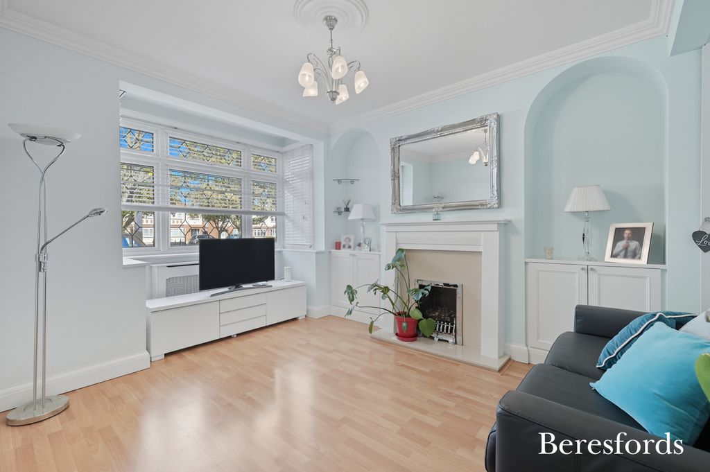 Property photo 2 of 50 Picture No. 38