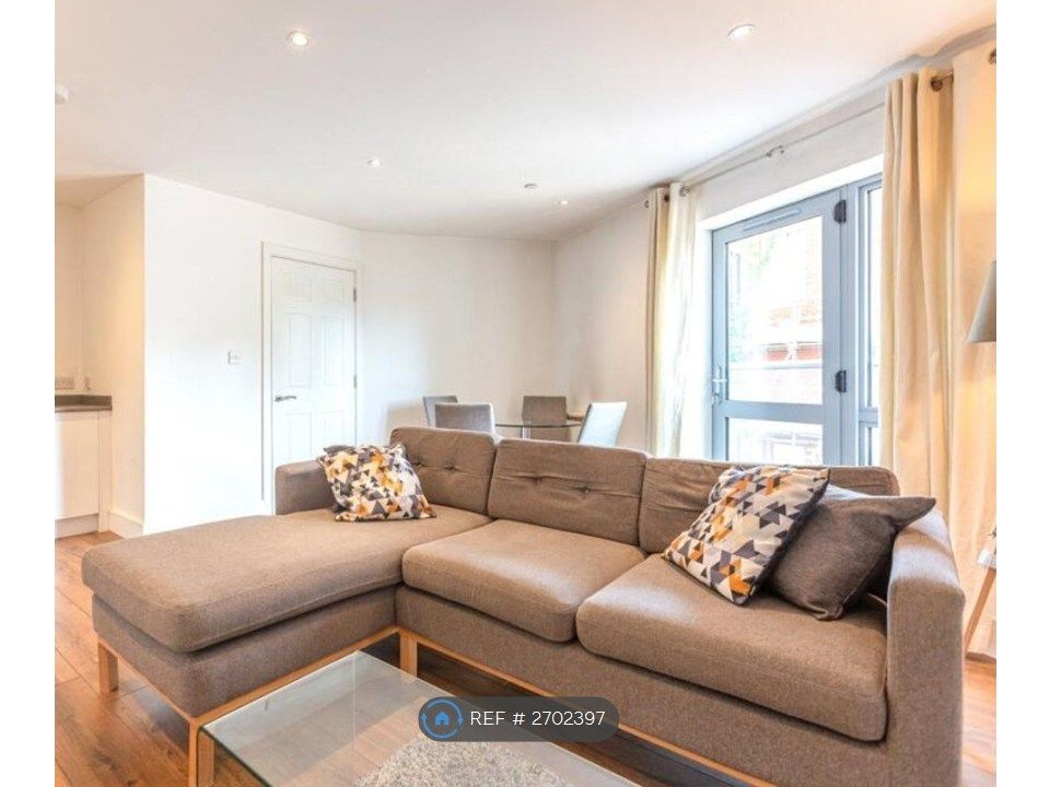 Property photo 2 of 5